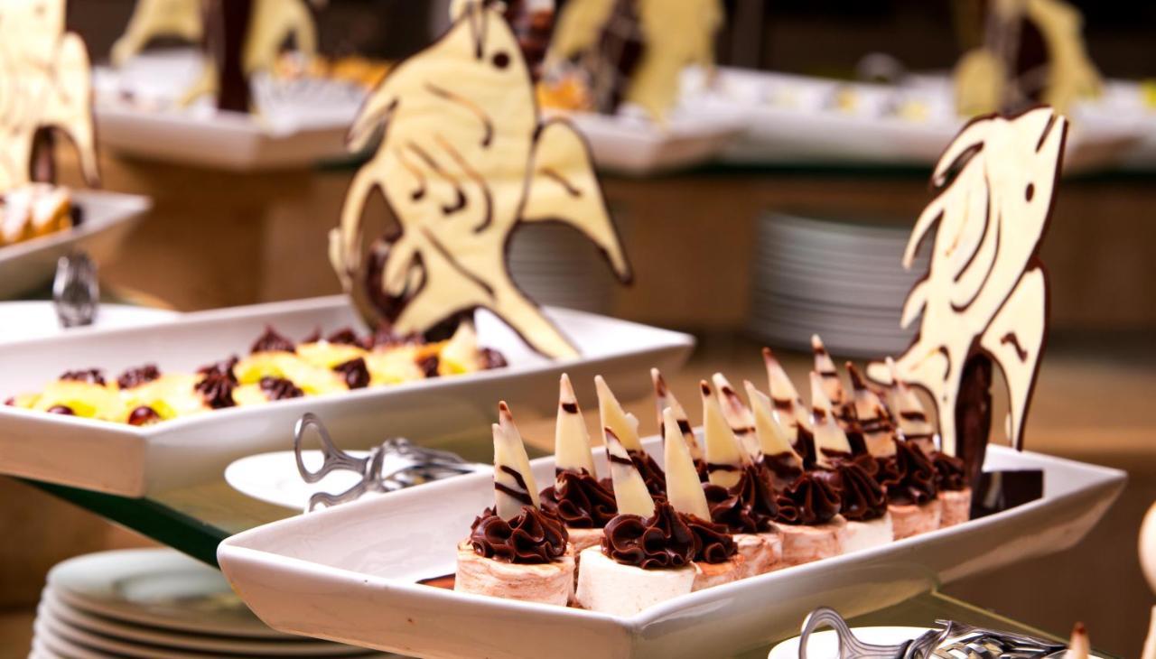 The Makadi Spa Hotel - Couples Only 18 Years Plus Hurghada Ngoại thất bức ảnh Chocolate desserts