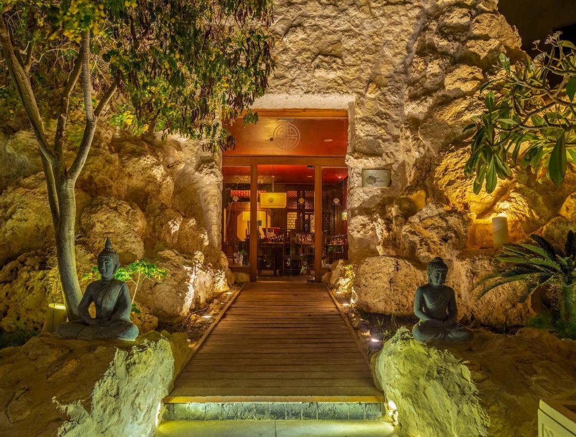 The Makadi Spa Hotel - Couples Only 18 Years Plus Hurghada Ngoại thất bức ảnh Entrance to the restaurant