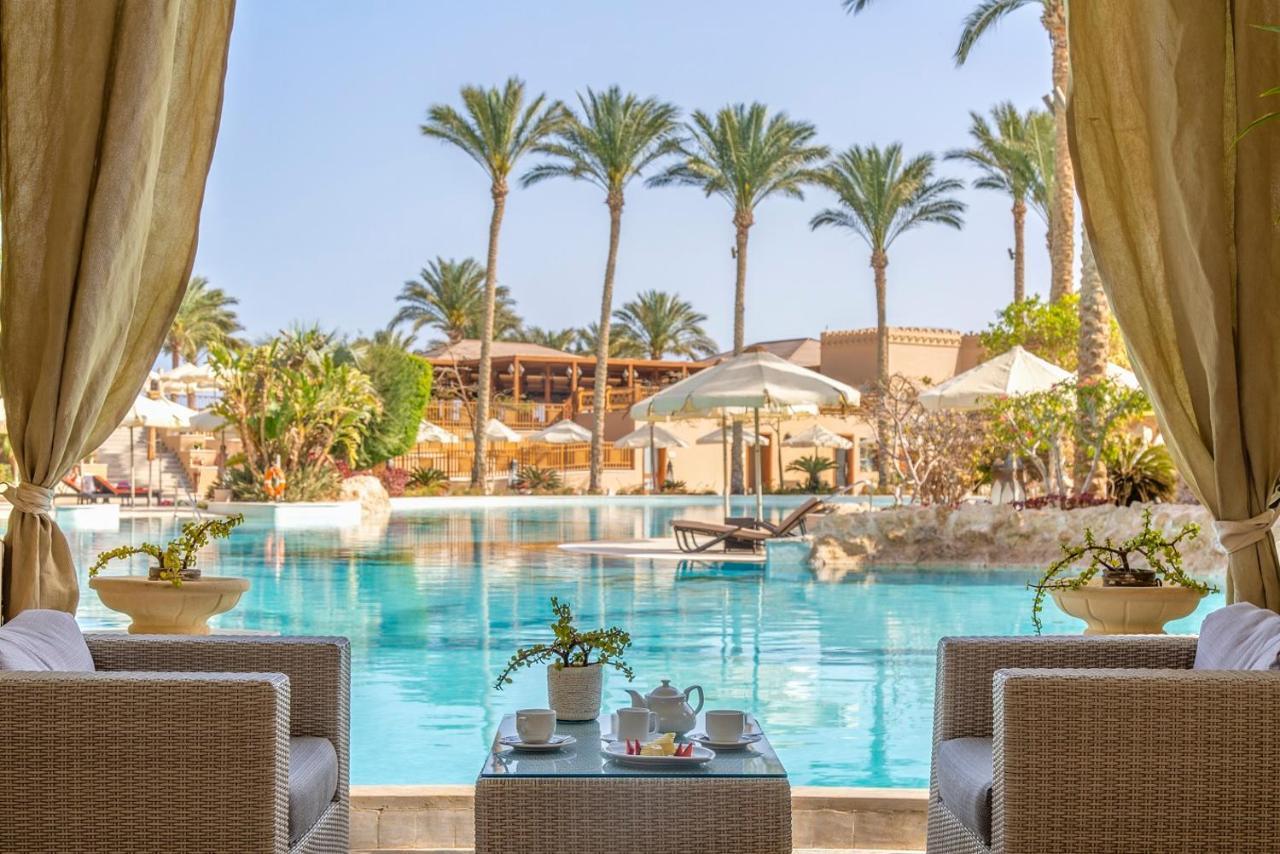 The Makadi Spa Hotel - Couples Only 18 Years Plus Hurghada Ngoại thất bức ảnh The pool at the Hilton Sharm El Menharet